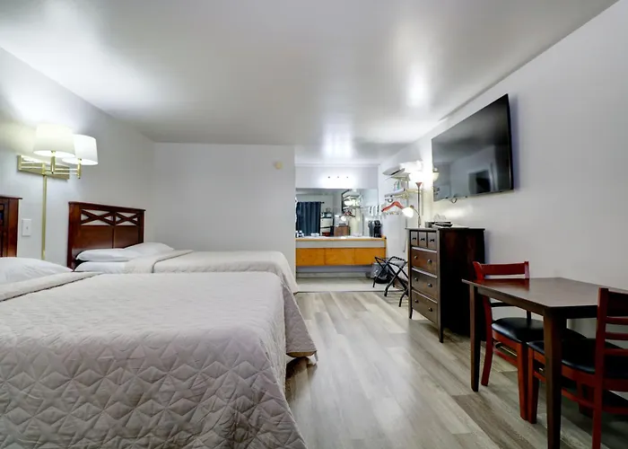 Canaan Motel